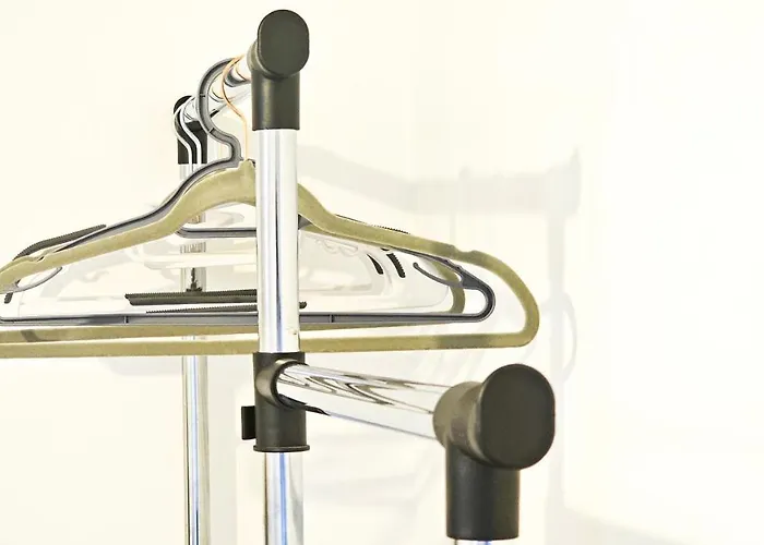 Stunning Two-bedroom At A3ree, Free Parking, Near Cribbs Causeway Mall *