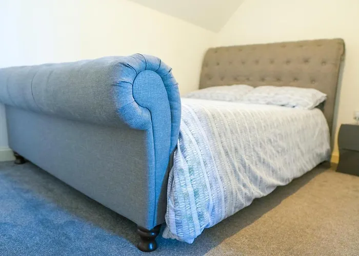 Stunning Two-bedroom At A3ree, Free Parking, Near Cribbs Causeway Mall