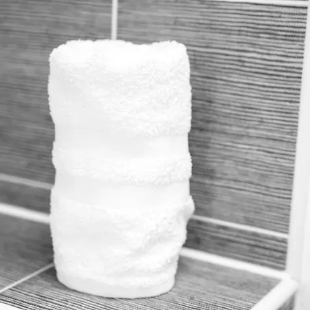 Stunning Two-bedroom At A3ree, Free Parking, Near Cribbs Causeway Mall *