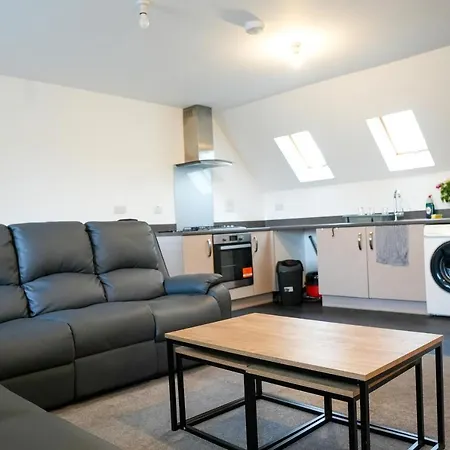 Stunning Two-bedroom At A3ree, Free Parking, Near Cribbs Causeway Mall Μπρίστολ