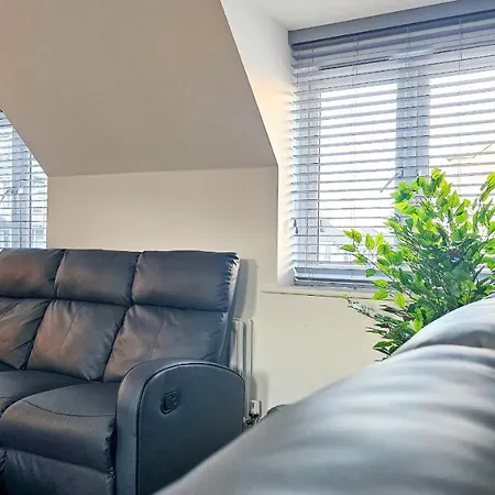 公寓 Stunning Two-bedroom At A3ree, Free Parking, Near Cribbs Causeway Mall