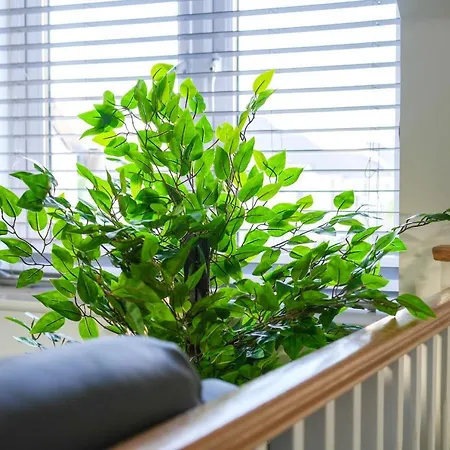 Stunning Two-bedroom At A3ree, Free Parking, Near Cribbs Causeway Mall *