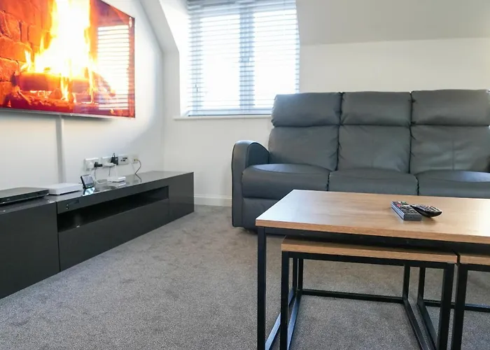 Апартаменти Stunning Two-bedroom At A3ree, Free Parking, Near Cribbs Causeway Mall Бристоль