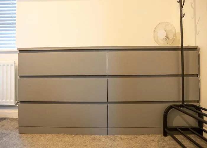 Stunning Two-bedroom At A3ree, Free Parking, Near Cribbs Causeway Mall Bristol