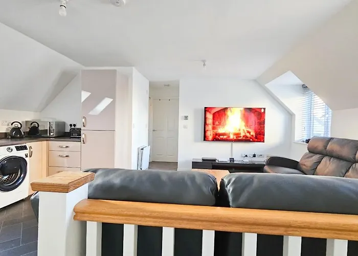 Stunning Two-bedroom At A3ree, Free Parking, Near Cribbs Causeway Mall * Бристоль