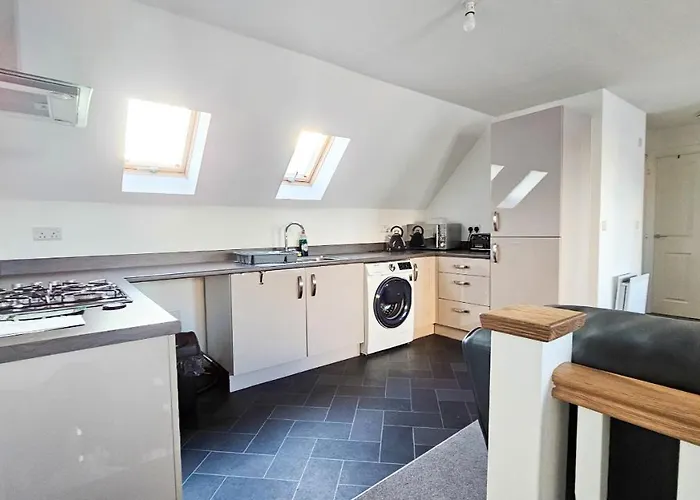 Stunning Two-bedroom At A3ree, Free Parking, Near Cribbs Causeway Mall * Bristol