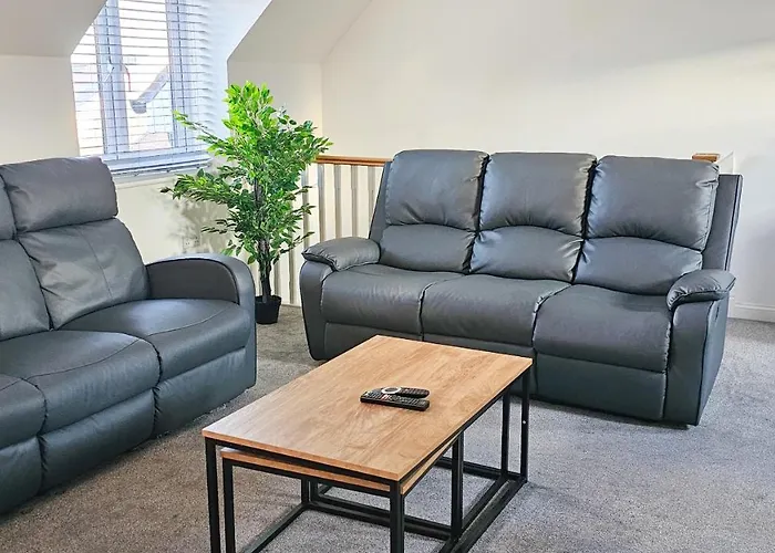 Stunning Two-bedroom At A3ree, Free Parking, Near Cribbs Causeway Mall